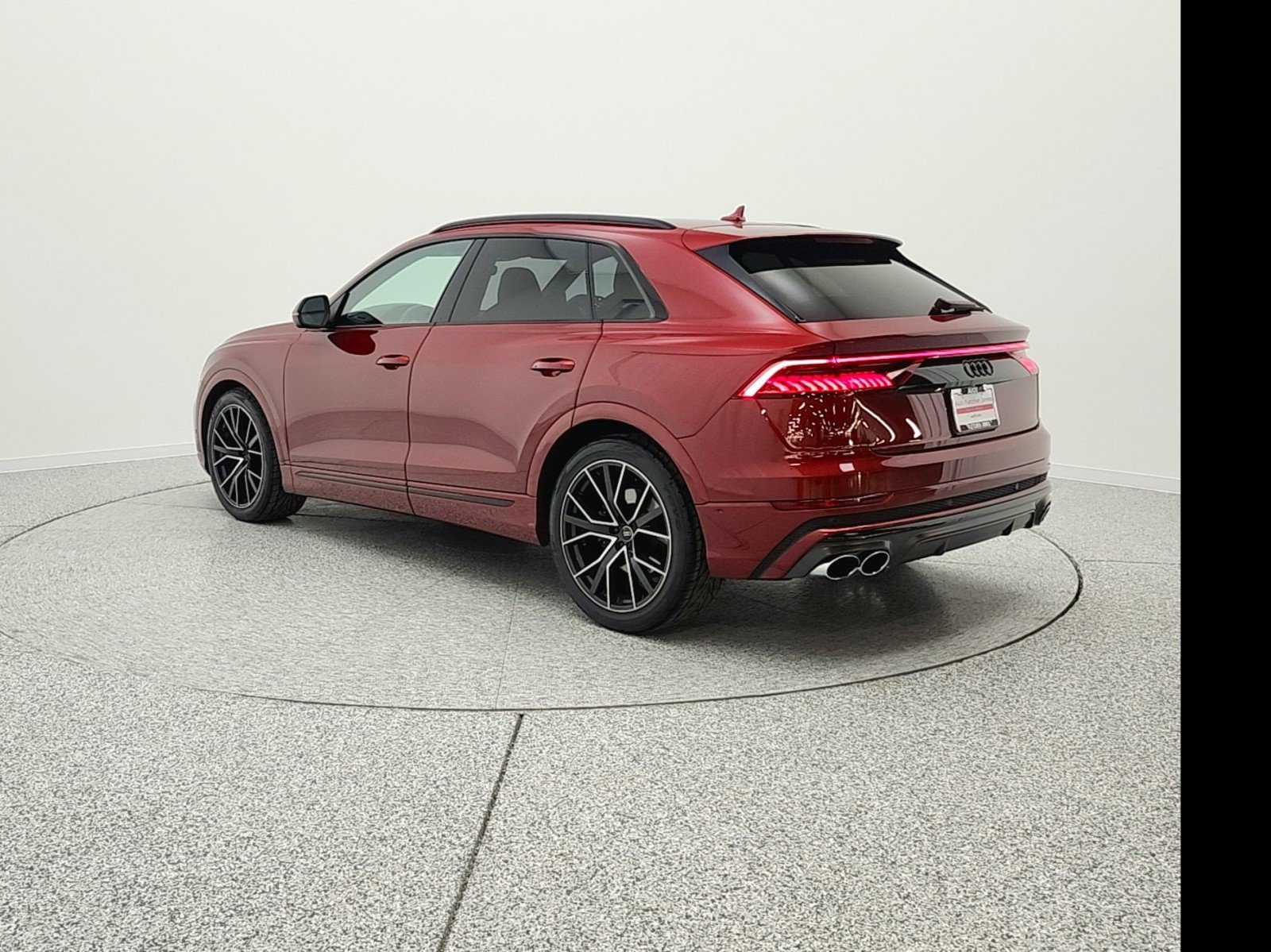 Used 2023 Audi SQ8 Prestige AWD/4WD image 7