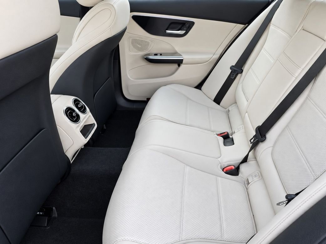 New 2026 Mercedes-Benz C 300 4MATIC Sedan image 26