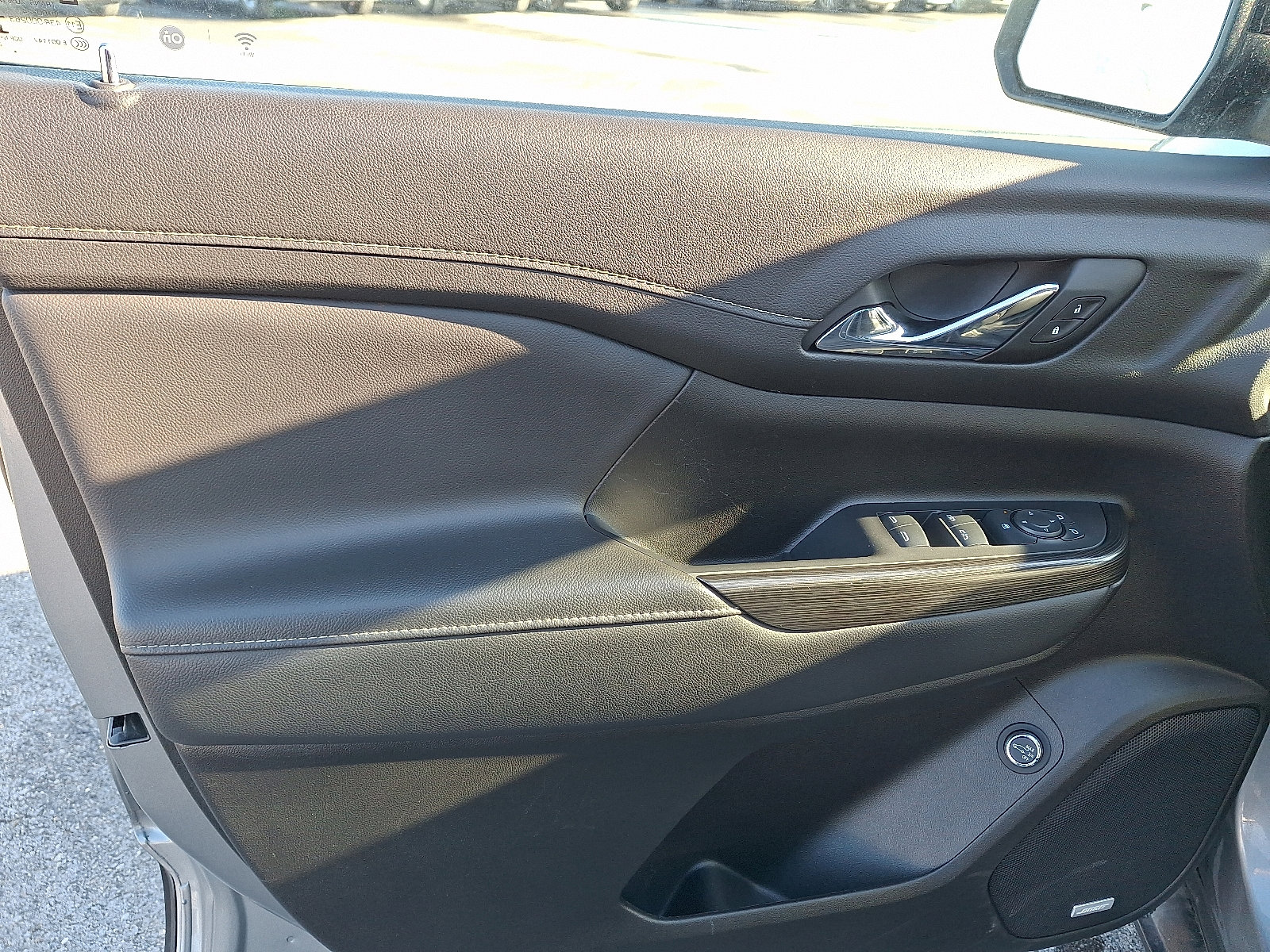 Certified 2023 GMC Acadia SLT w/ Elevation Edition image 13