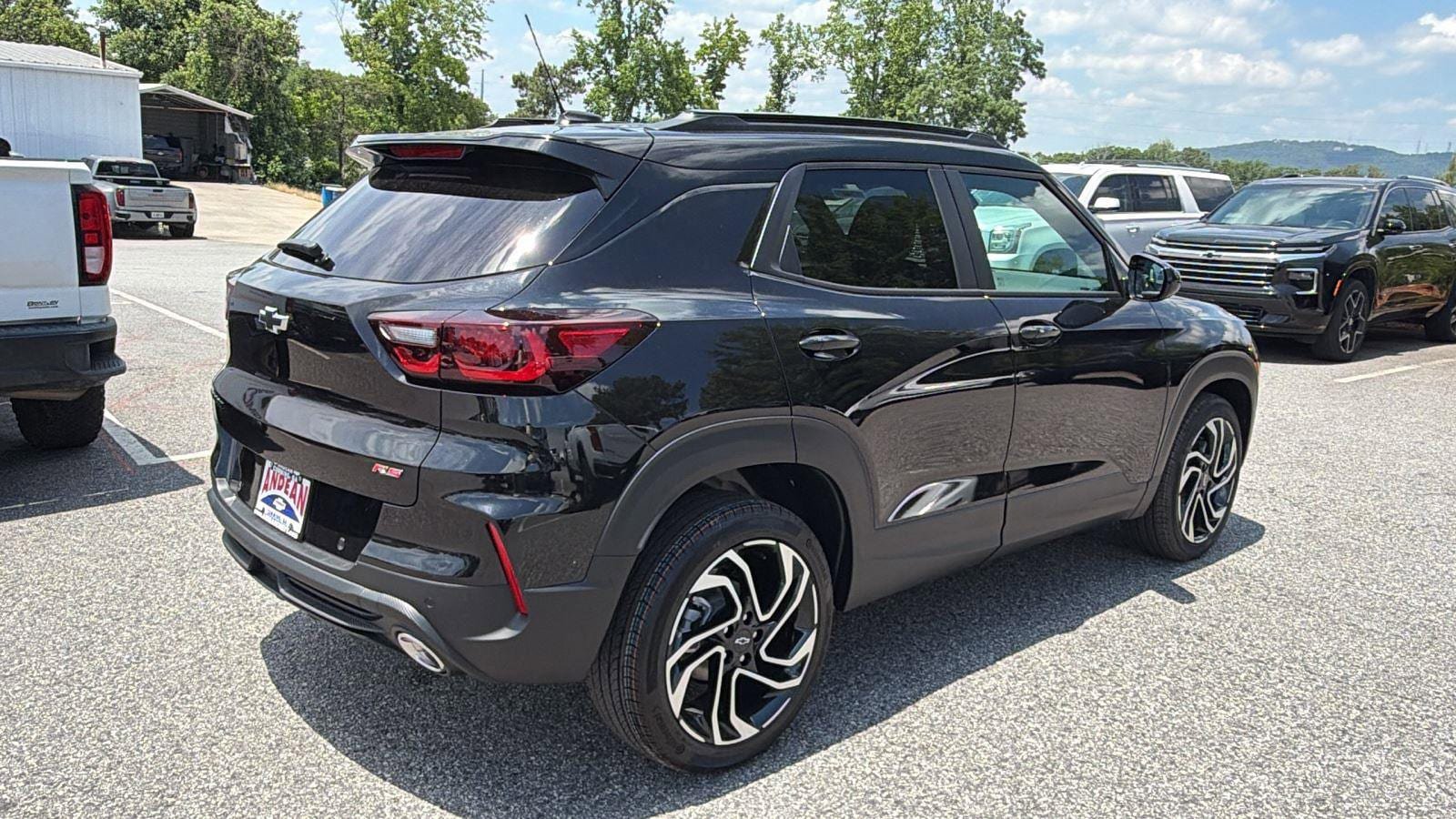 New 2026 Chevrolet TrailBlazer RS w/ Convenience Package FWD image 5