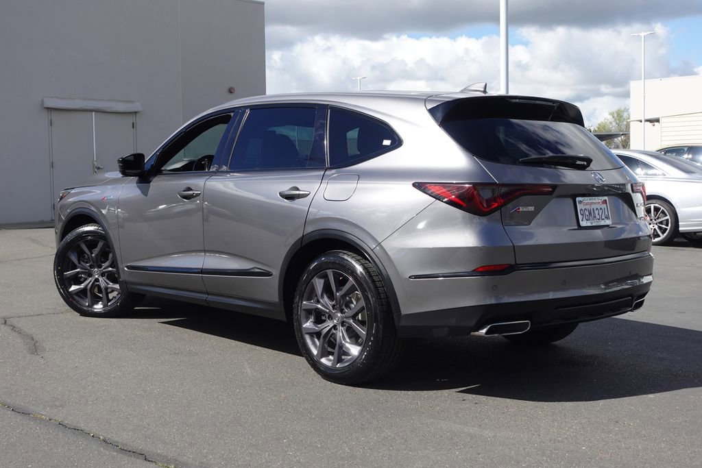 Used 2023 Acura MDX A-Spec image 9