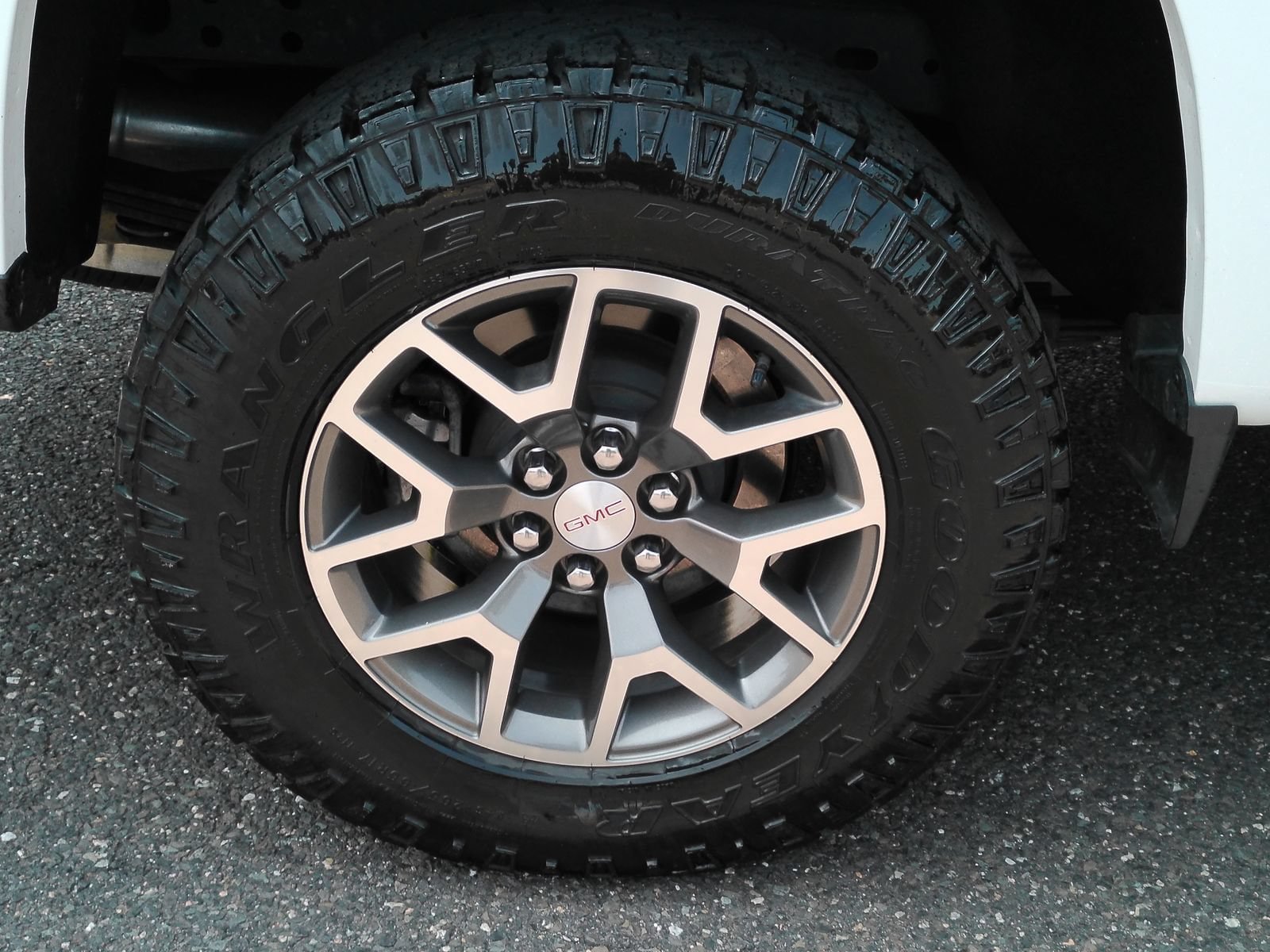 Certified 2022 GMC Canyon AT4 w/ Trailering Package AWD/4WD image 32