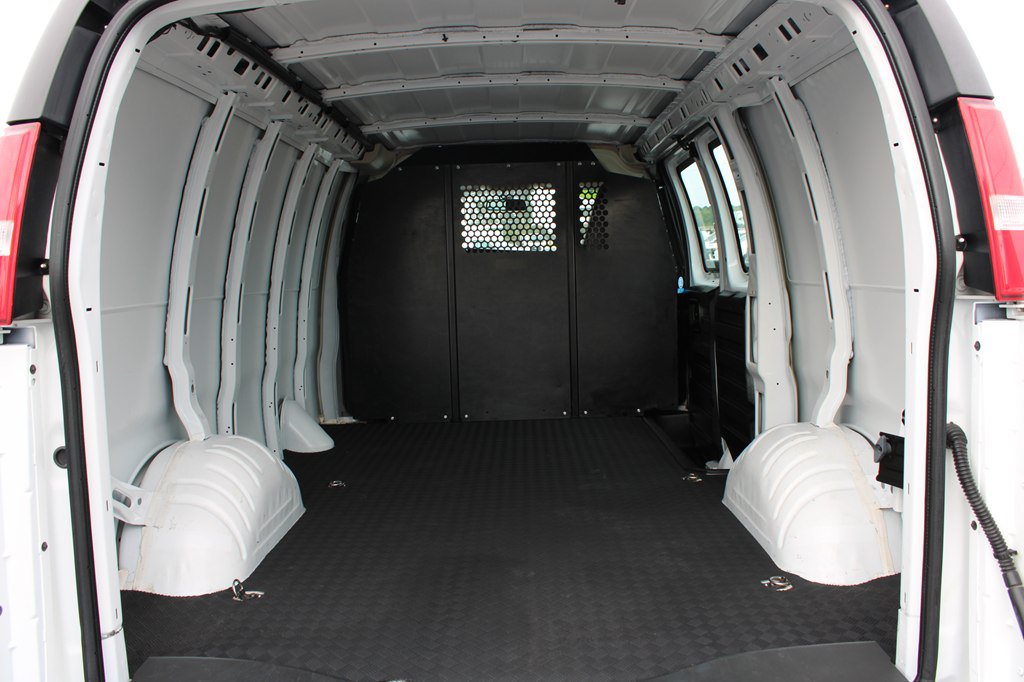 Used 2025 Chevrolet Express 2500 w/ Driver Convenience Package RWD image 16