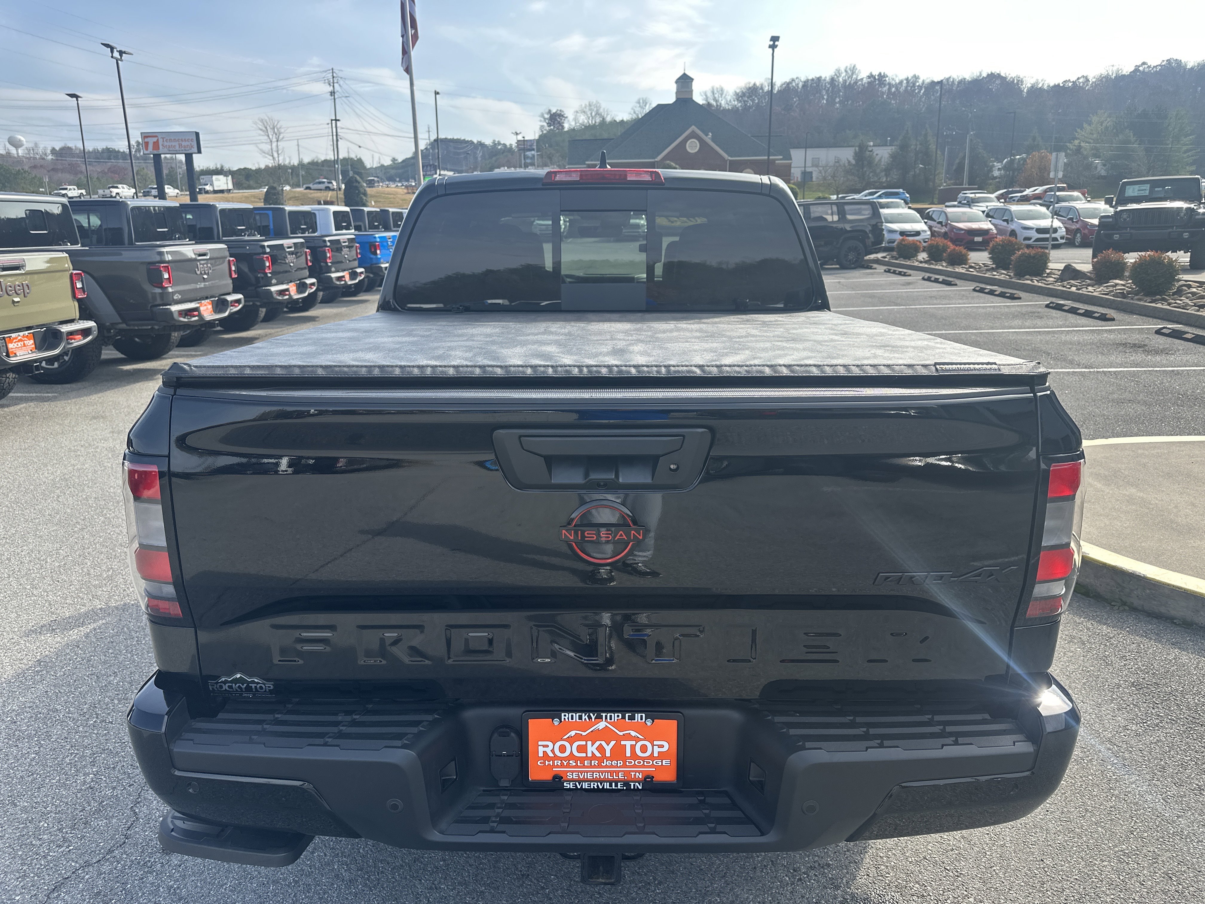 Used 2024 Nissan Frontier PRO-4X w/ Pro Premium Package image 10