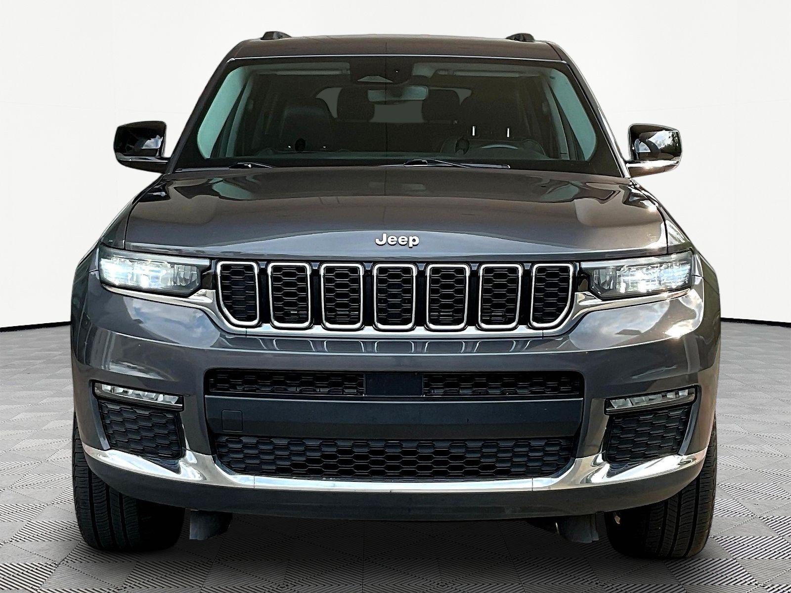 Used 2021 Jeep Grand Cherokee L Limited AWD/4WD image 2
