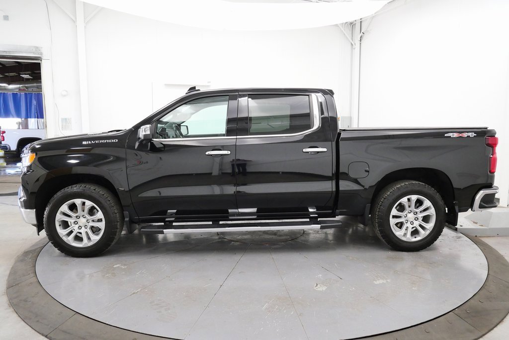 Used 2023 Chevrolet Silverado 1500 LTZ w/ LTZ Premium Package image 4