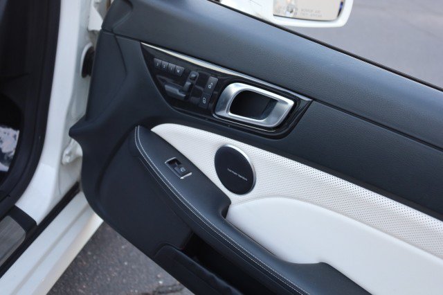 Used 2014 Mercedes-Benz SLK 55 AMG image 40