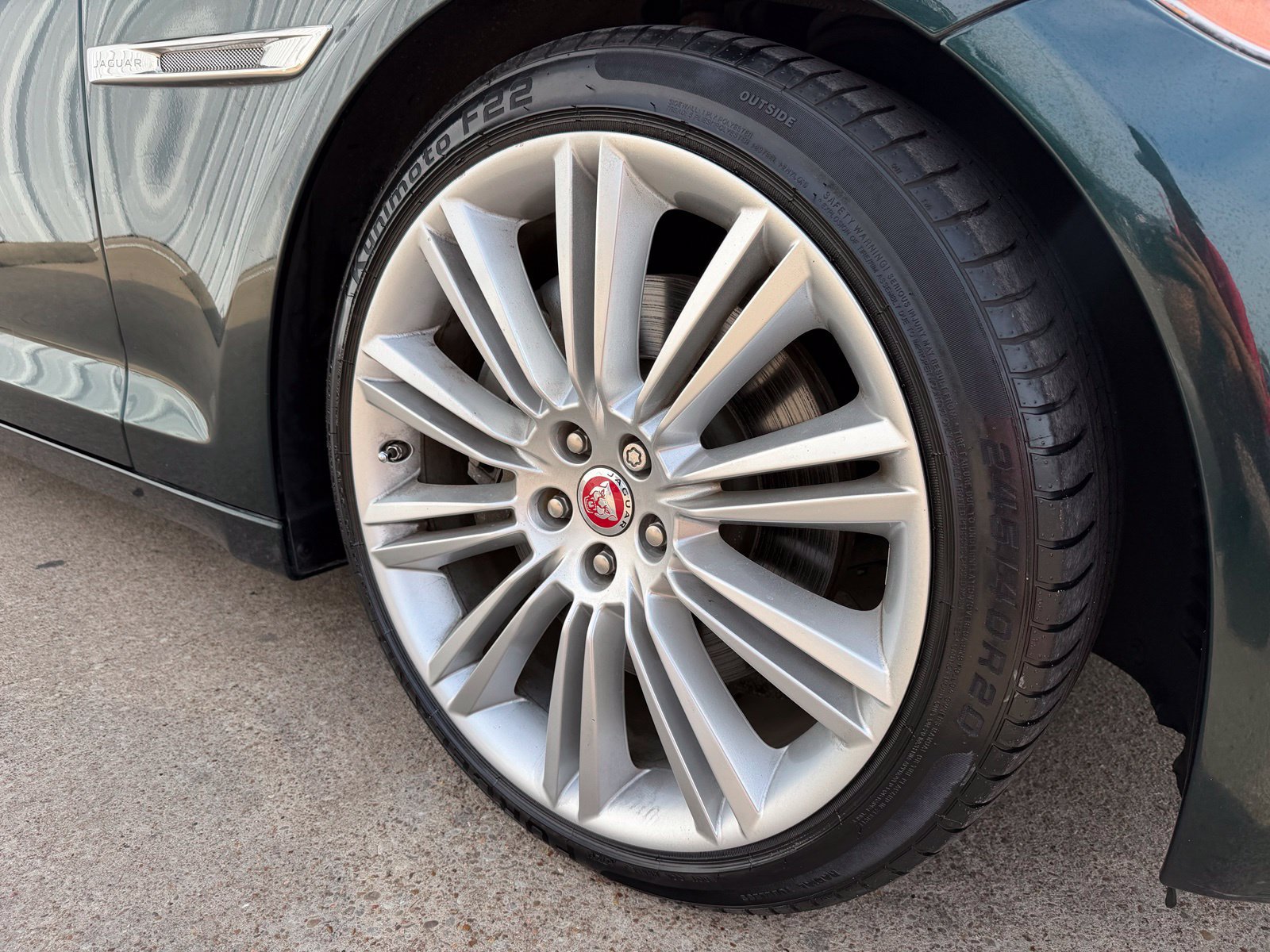 Used 2015 Jaguar XJ L Portfolio RWD image 44