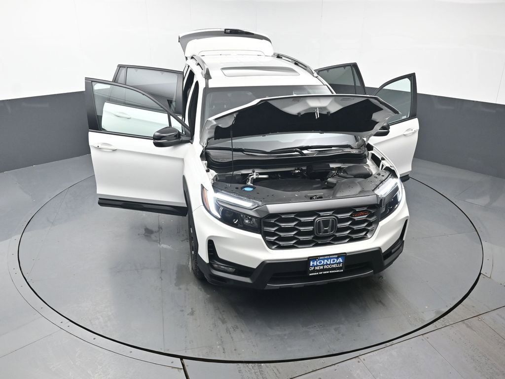 Used 2023 Honda Passport TrailSport image 51