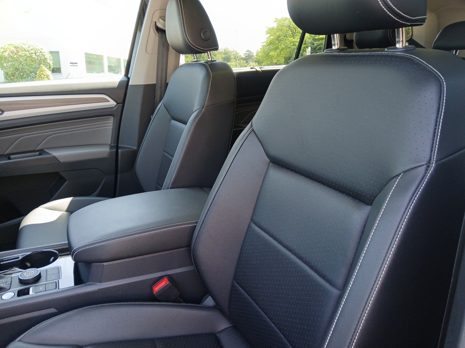 Used 2023 Volkswagen Atlas SEL AWD/4WD image 20