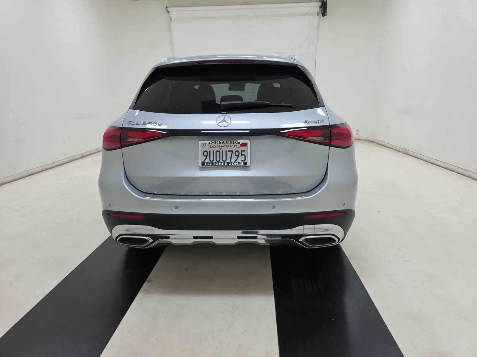 Used 2025 Mercedes-Benz GLC 350e 4MATIC image 8