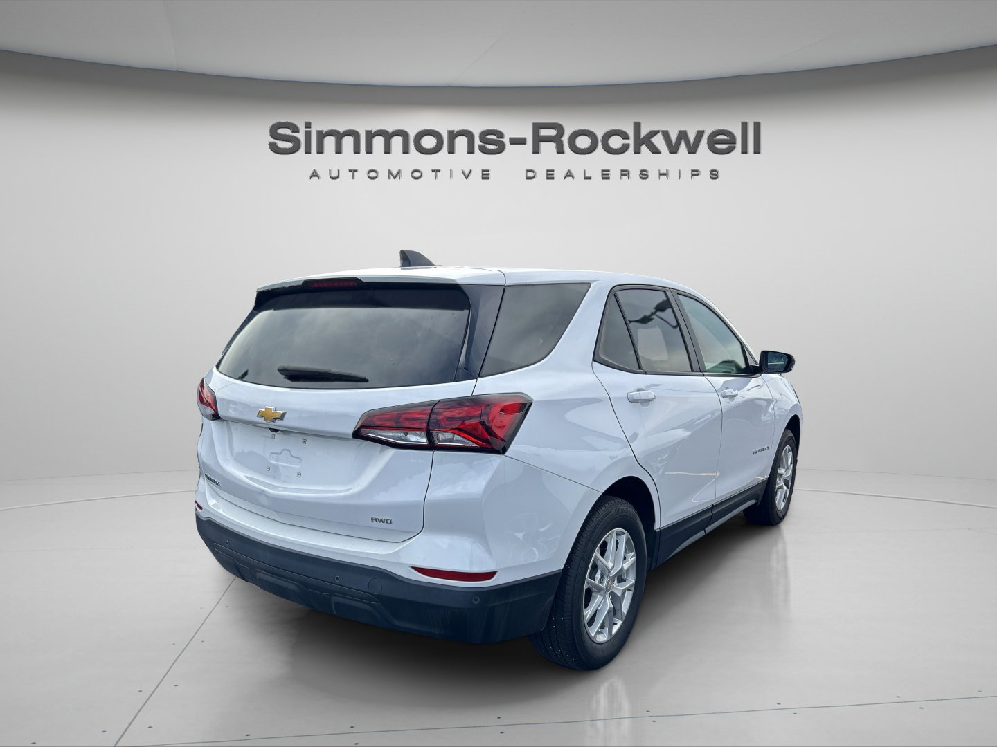 Used 2024 Chevrolet Equinox LS w/ LS Convenience Package image 12