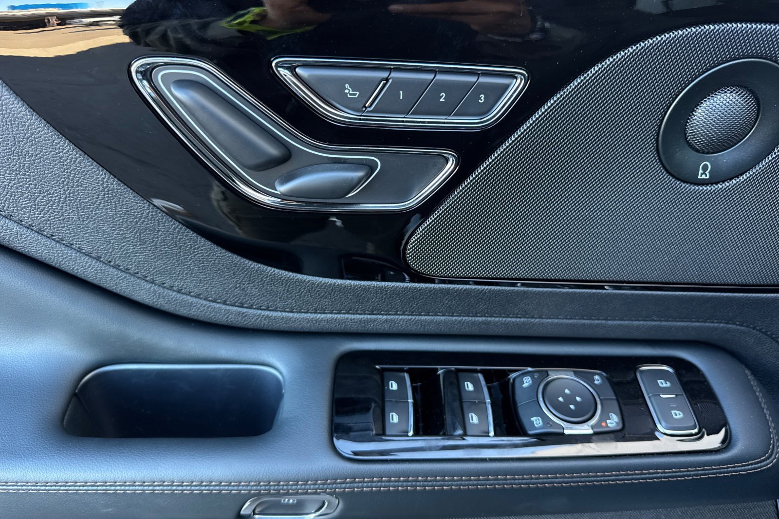 New 2026 Lincoln Aviator Premiere image 10