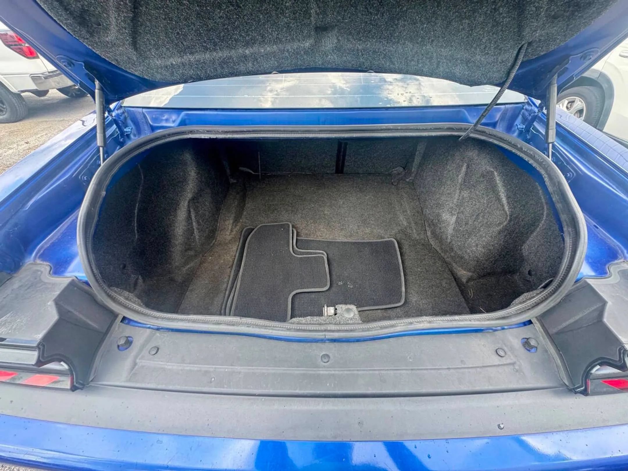 Used 2020 Dodge Challenger R/T RWD image 13
