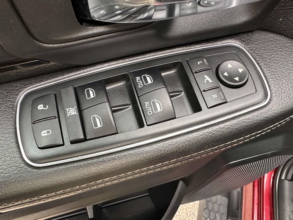Used 2018 RAM 1500 Rebel w/ Luxury Group AWD/4WD image 9