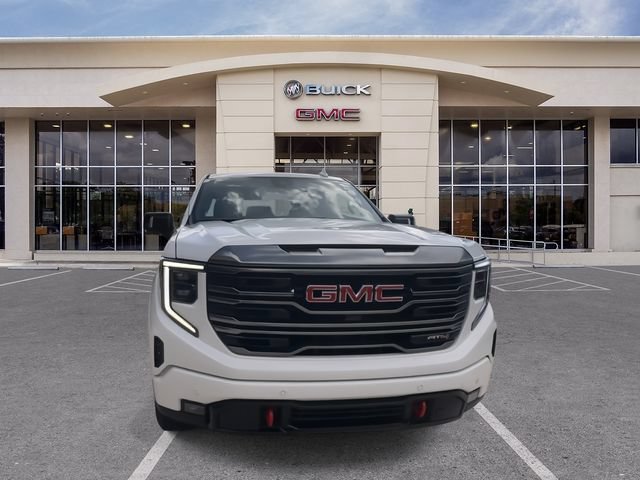 Certified 2023 GMC Sierra 1500 AT4 w/ AT4 Premium Package AWD/4WD image 4