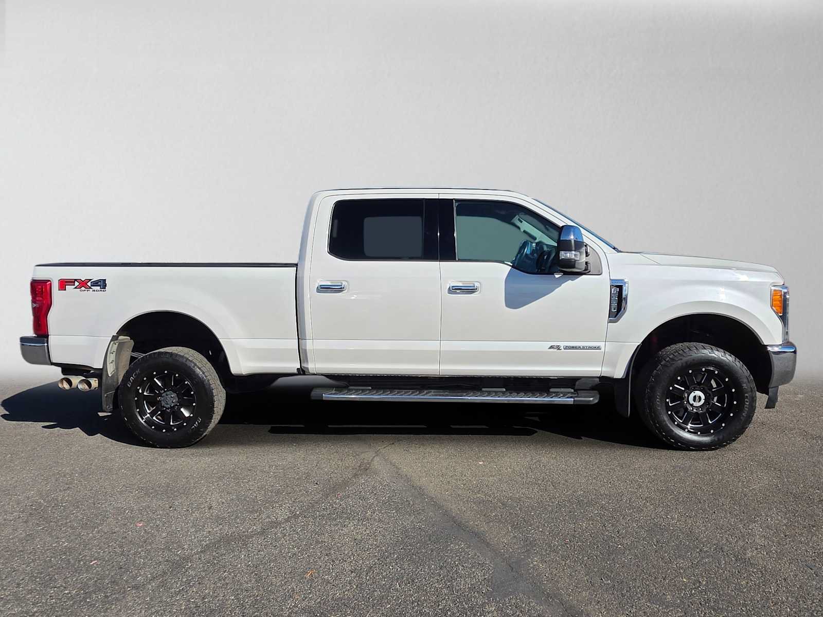 Used 2017 Ford F350 Lariat w/ Chrome Package AWD/4WD image 2