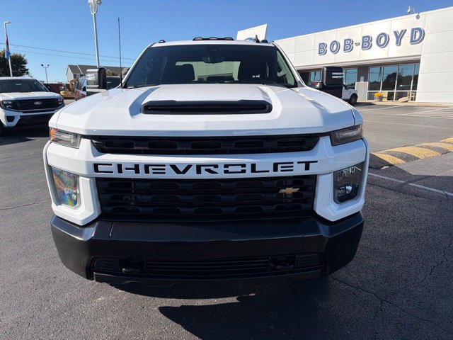 Used 2021 Chevrolet Silverado 2500 Custom w/ Custom Value Package AWD/4WD image 3