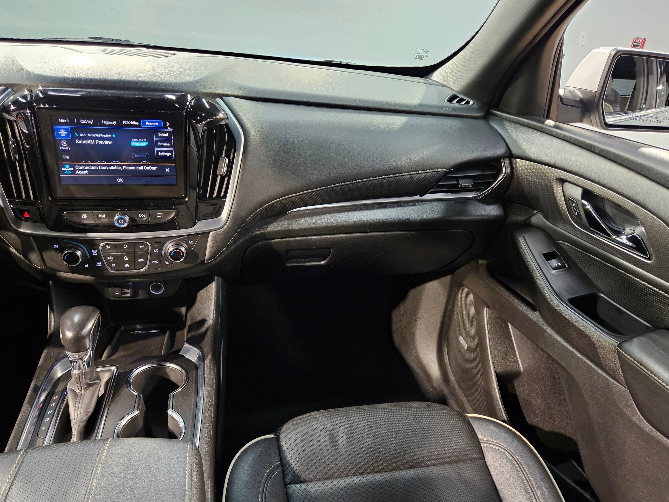 Used 2022 Chevrolet Traverse Premier AWD/4WD image 11