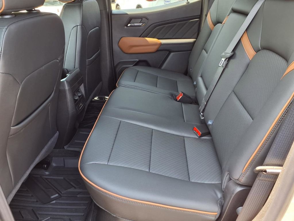 Used 2026 GMC Canyon AT4 w/ Technology Plus Package image 11