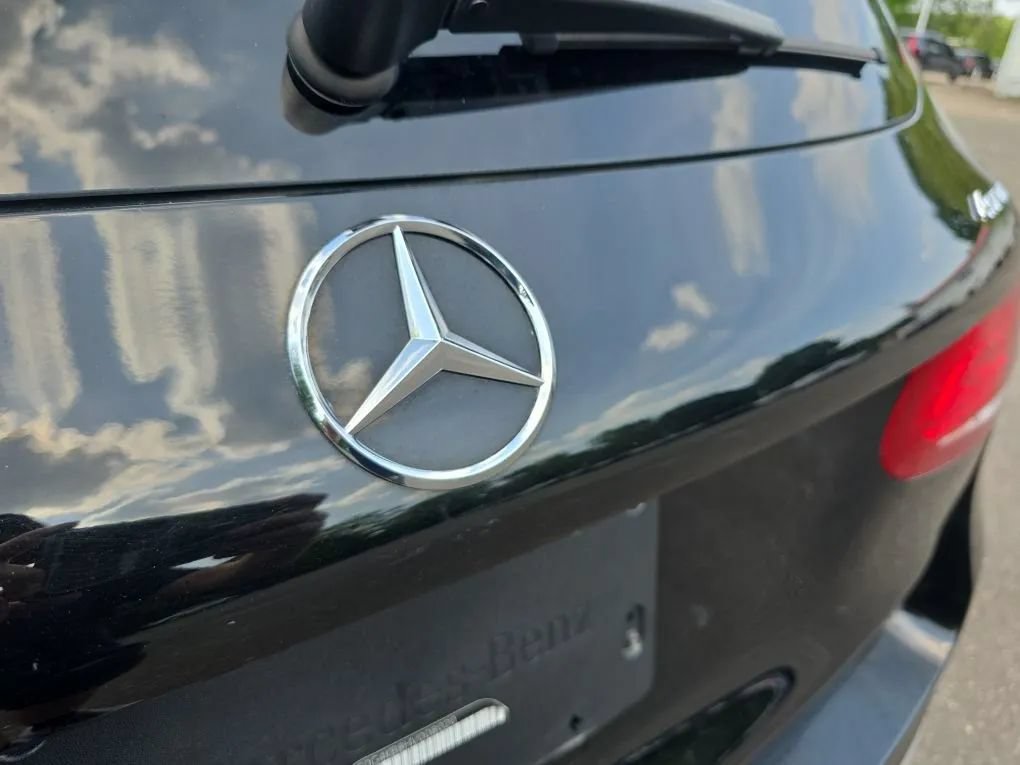 Used 2017 Mercedes-Benz GLC 300 4MATIC image 10