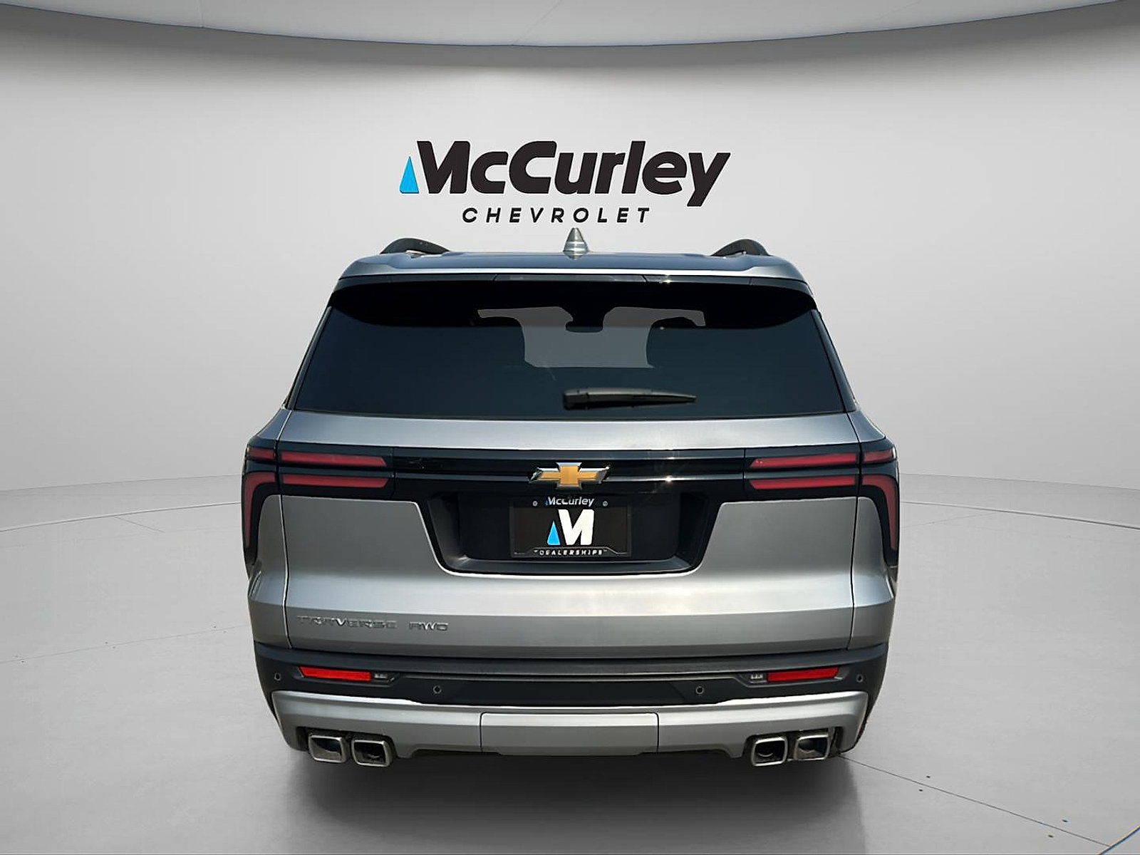Used 2025 Chevrolet Traverse LT AWD/4WD image 6