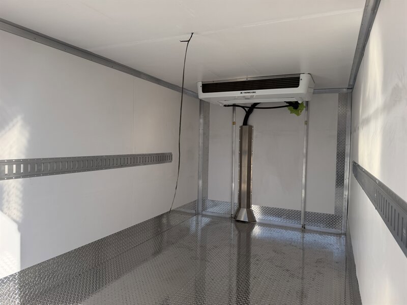 Used 2023 Mercedes-Benz Sprinter 3500 image 9