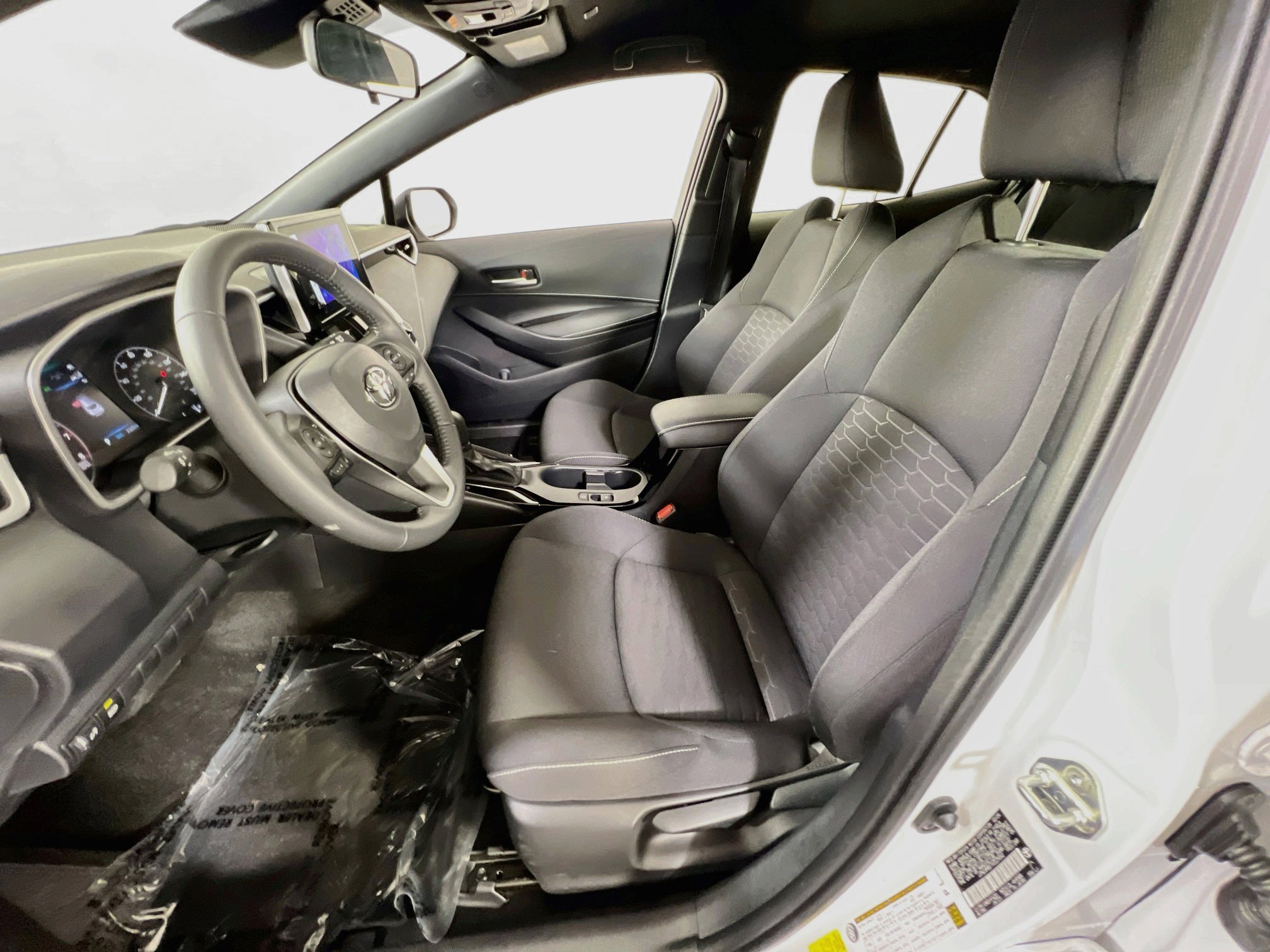 Used 2024 Toyota Corolla SE image 19