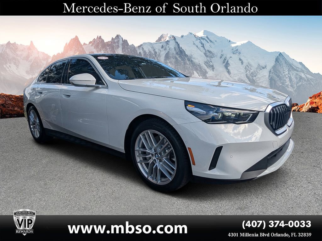Used 2024 BMW 530i w/ Premium Package image 1