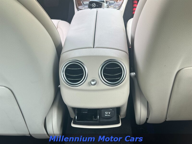 Used 2019 Mercedes-Benz E 300 4MATIC image 38