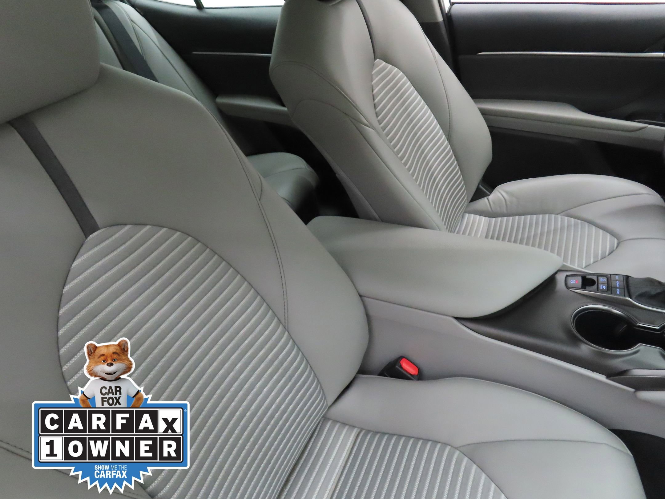 Used 2024 Toyota Camry SE image 23