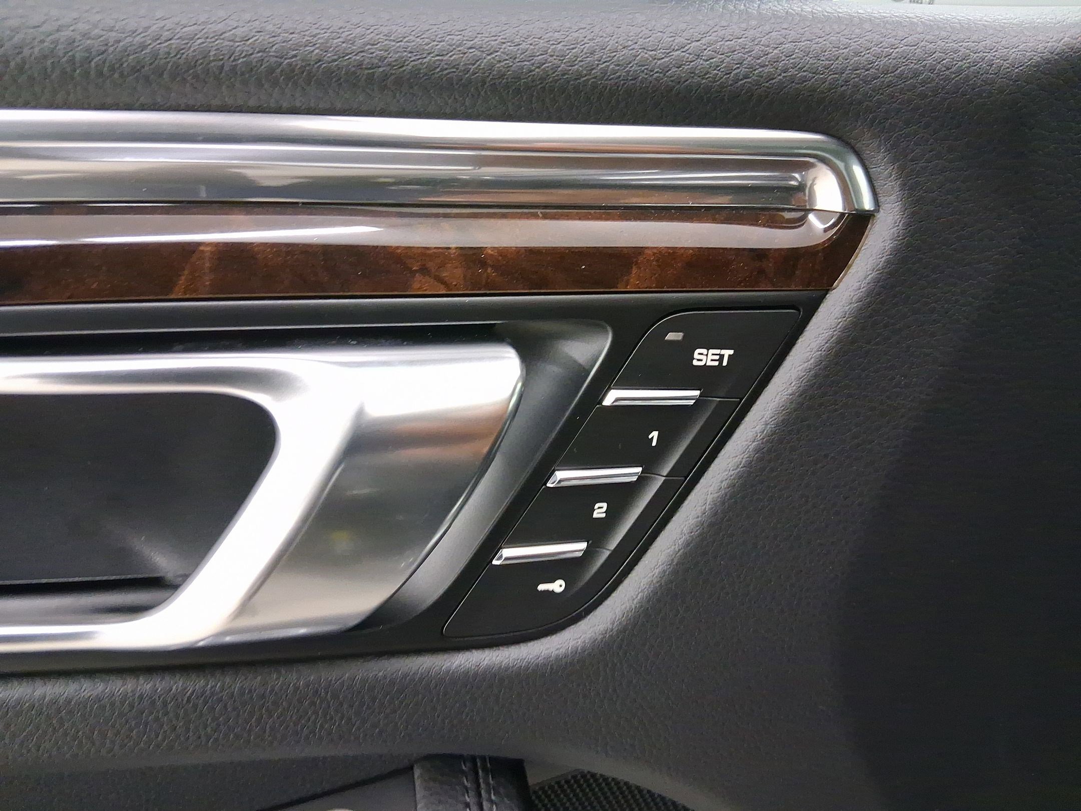 Used 2026 Porsche Macan S AWD/4WD image 15