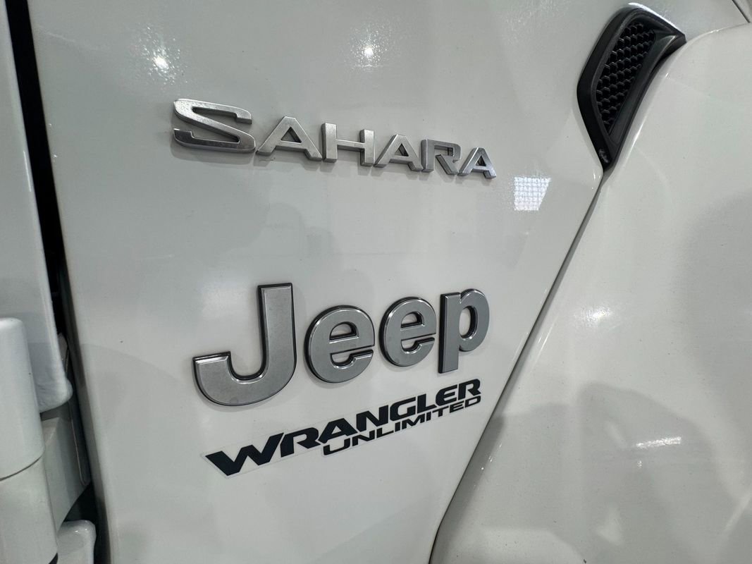 Used 2018 Jeep Wrangler Unlimited Sahara image 42