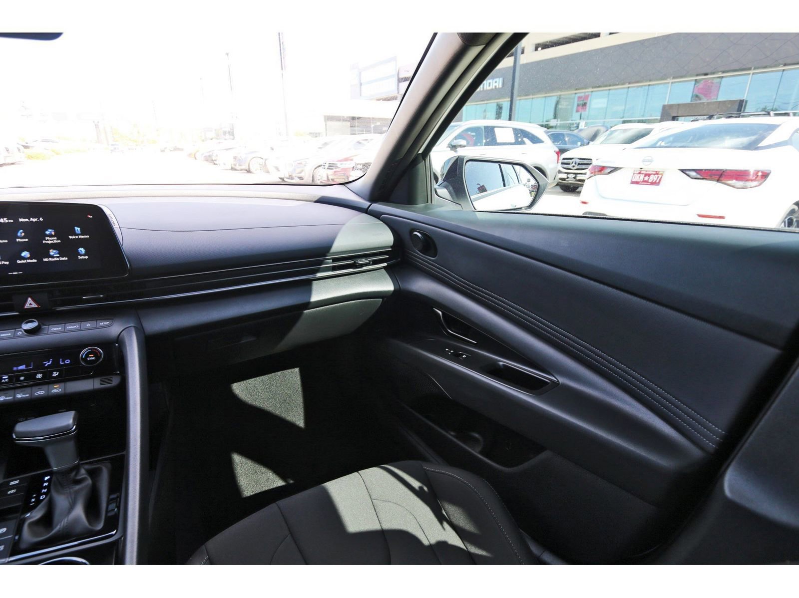 Certified 2025 Hyundai Elantra SEL FWD image 13