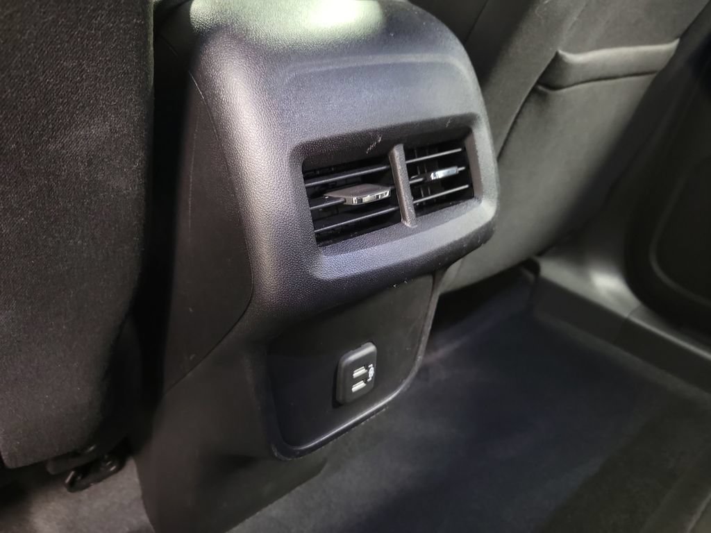 Used 2019 Chevrolet Equinox LS FWD image 29