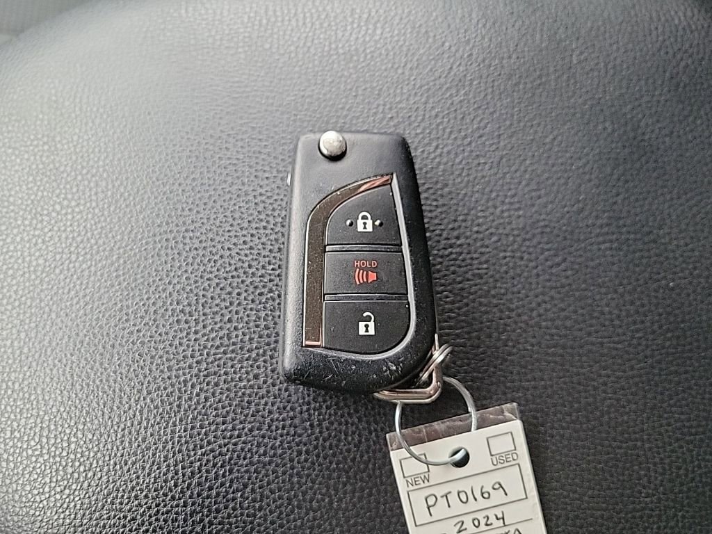 Used 2024 Toyota RAV4 LE image 26