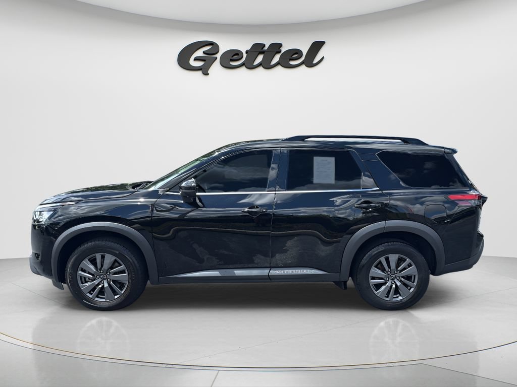 Used 2024 Nissan Pathfinder SV FWD image 8