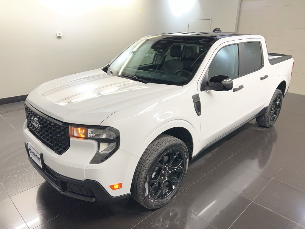 New 2026 Ford Maverick XLT w/ XLT Luxury Package image 3