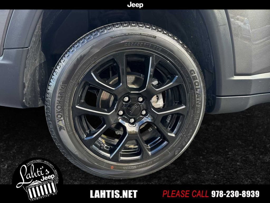 Certified 2022 Jeep Compass Altitude image 9