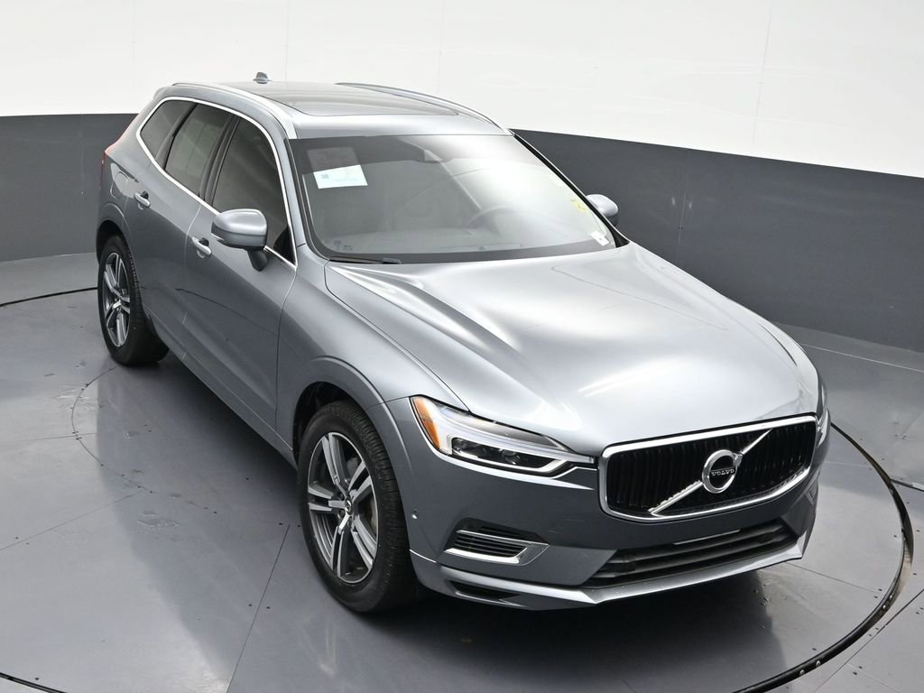 Used 2019 Volvo XC60 T8 Momentum w/ Premium Package image 20