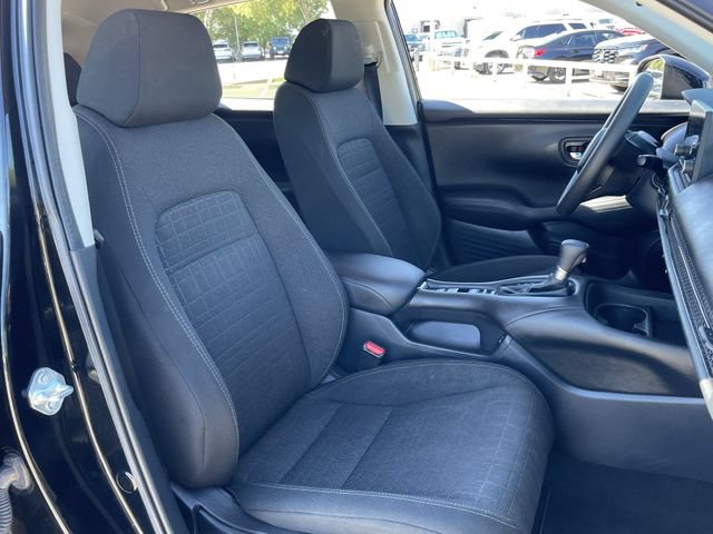 Certified 2025 Honda HR-V LX image 24