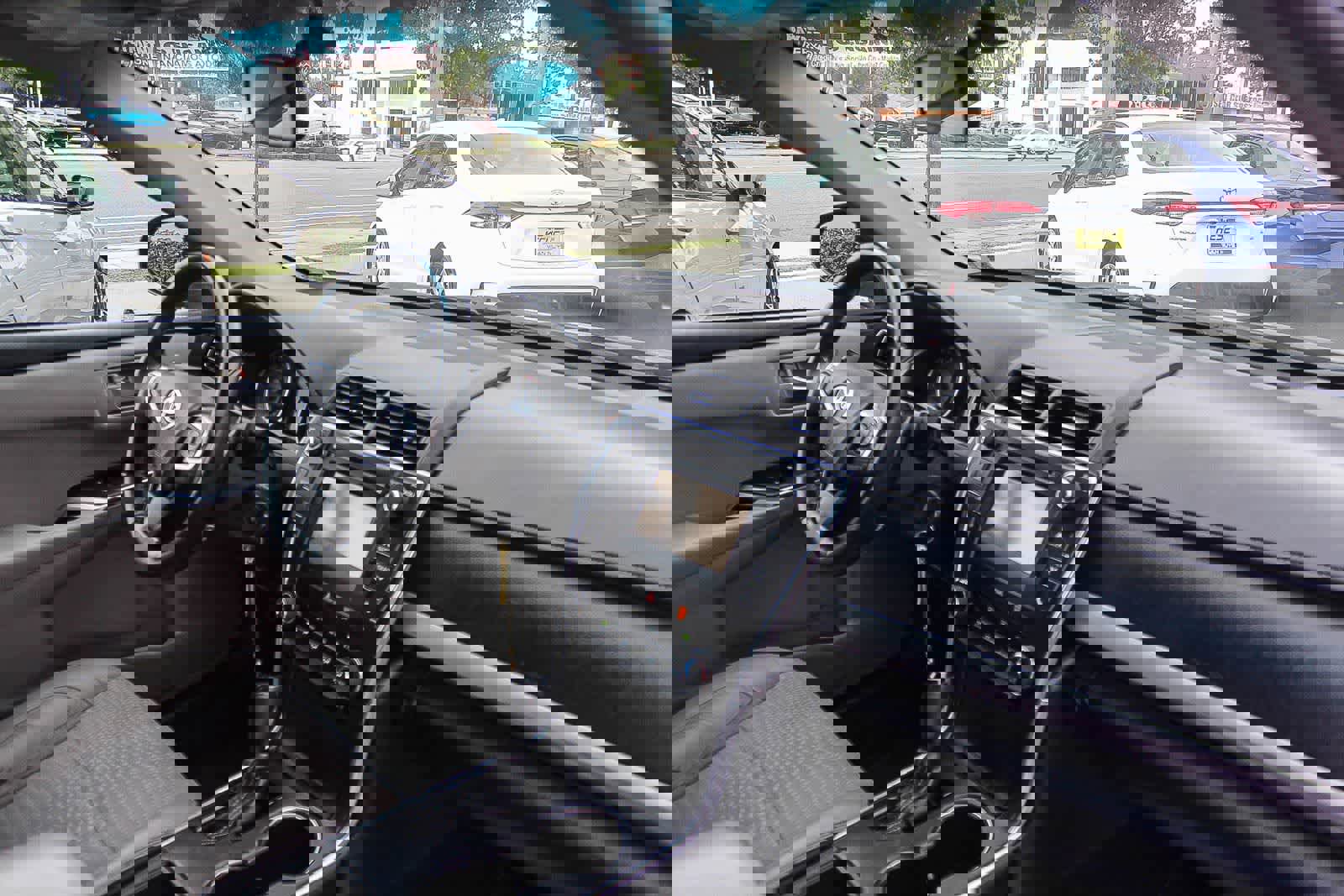 Used 2015 Toyota Camry SE FWD image 22