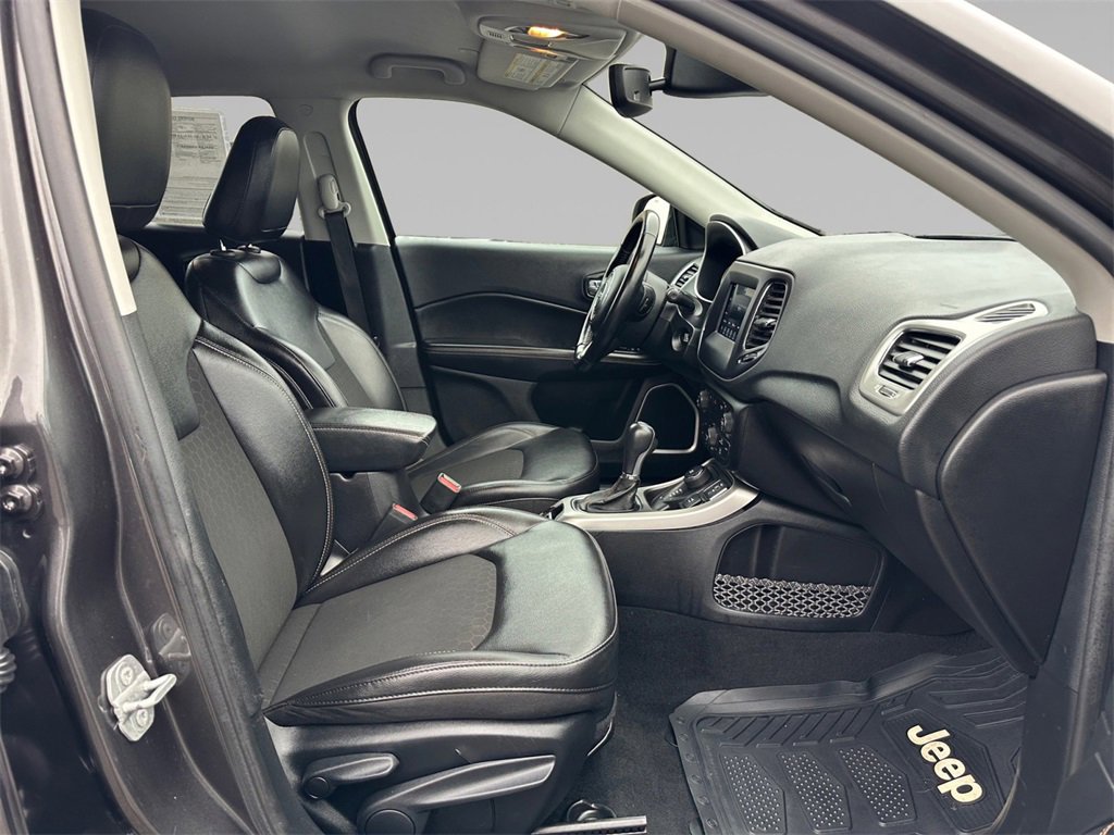 Used 2021 Jeep Compass Latitude w/ Convenience Group image 18