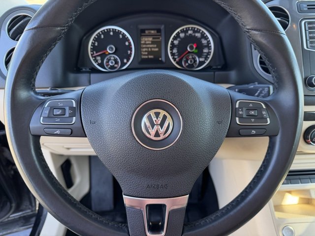 Used 2016 Volkswagen Tiguan S image 13