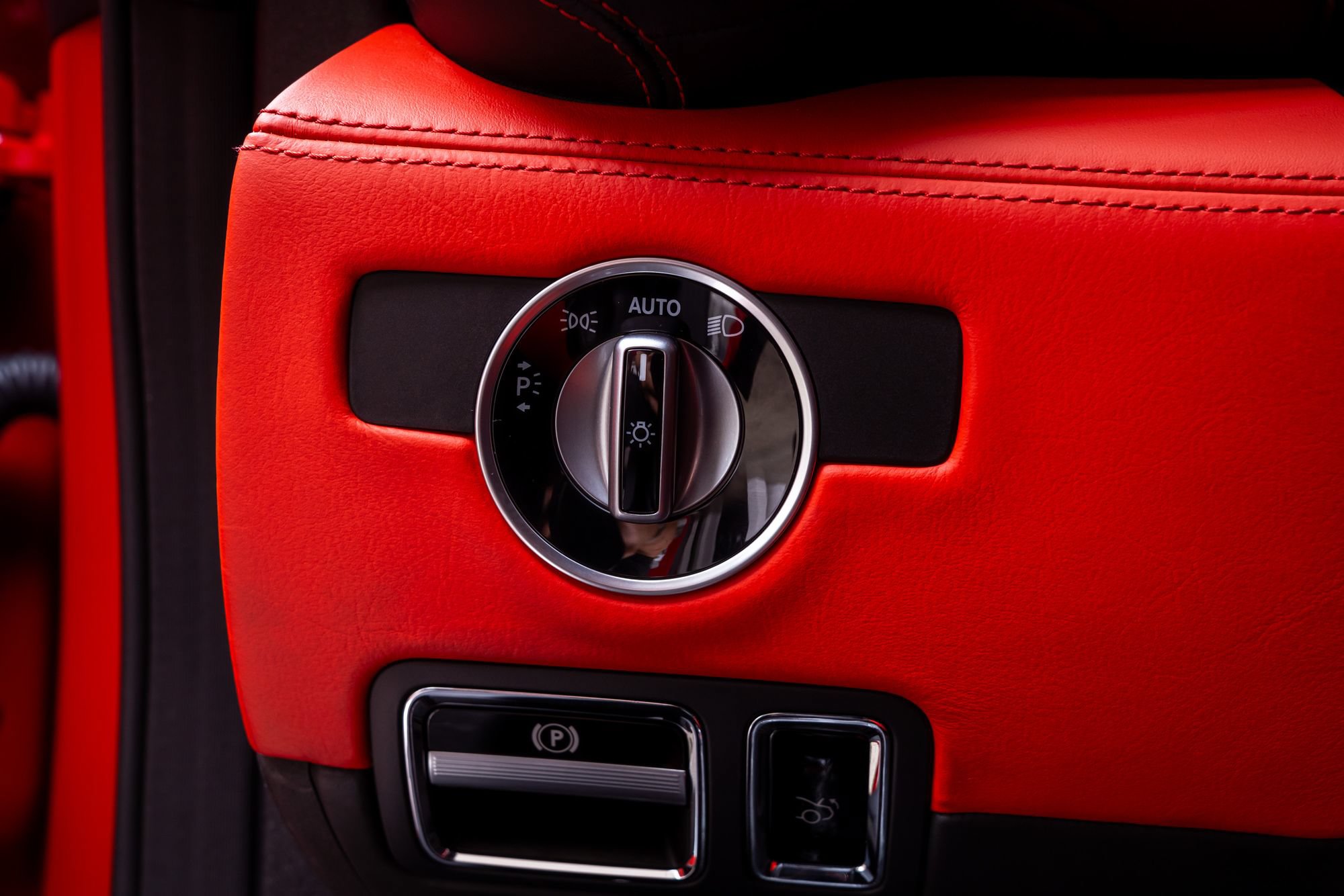 Used 2017 Mercedes-Benz AMG GT S w/ Exclusive Interior Package image 23