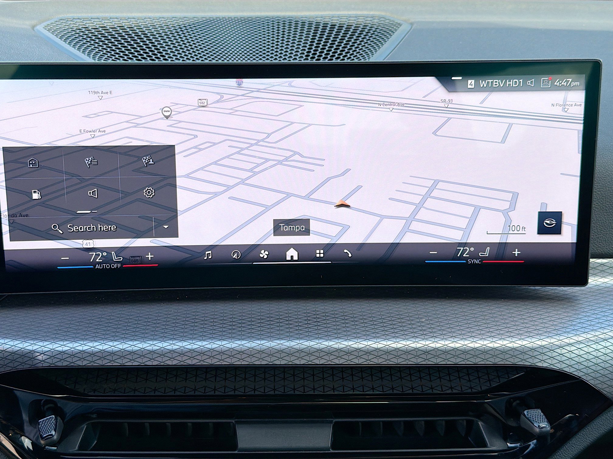 Used 2025 BMW 330i Sedan w/ Parking Assistance Package image 32