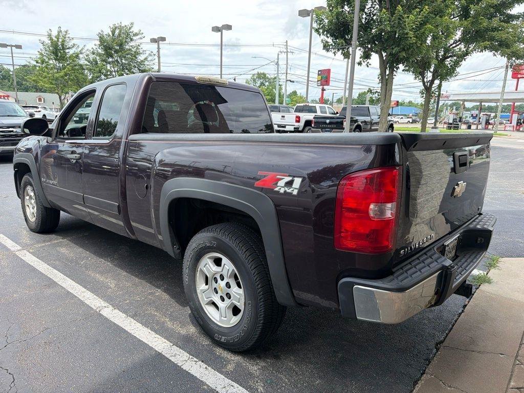 Used 2008 Chevrolet Silverado 1500 LT w/ Power Pack Plus AWD/4WD image 6