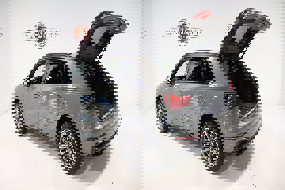 Used 2021 Audi Q3 2.0T Premium Plus w/ Premium Plus Package image 30