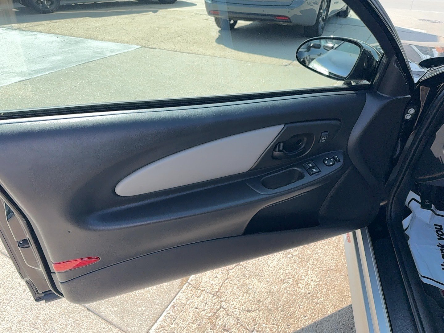 Used 2002 Chevrolet Monte Carlo SS w/ Preferred Equipment Group FWD image 23