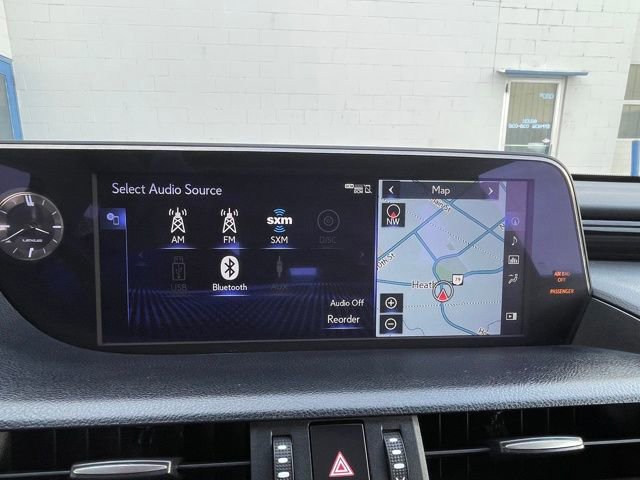 Used 2020 Lexus ES 350 w/ Luxury Package image 12